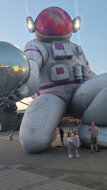 Новороссийск лето 2026 Космонавт и Луна #юг #краснодарскийкрай