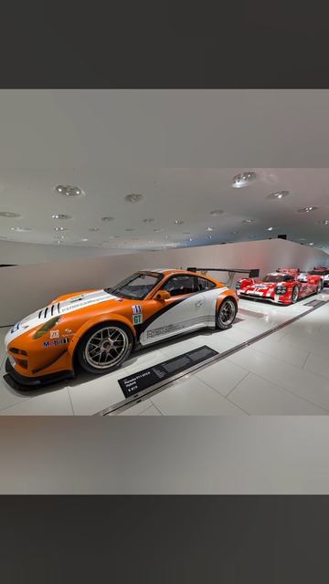 152.Мальчиковые игры, музей Porsche.