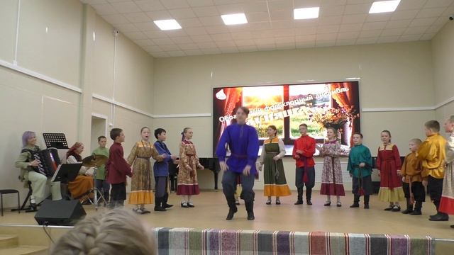 17. Как во поле во поляне