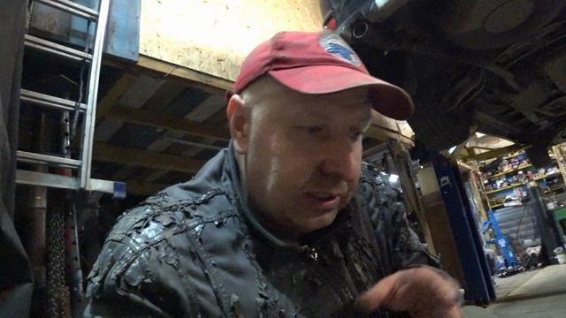 141 хонда степвагон рф 5 - замена задней ступицы и звуковых сигналов