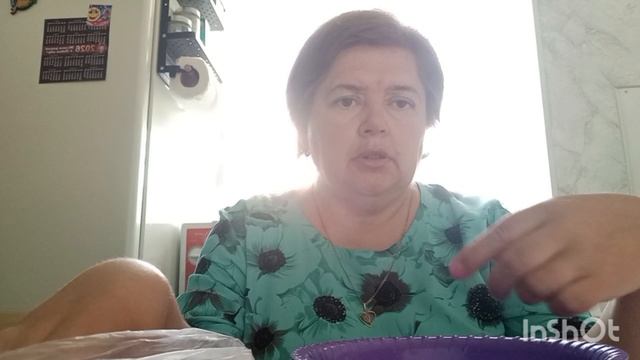 В Ейске жара +36☀️ Сезон поспевания вишни. Любимое лакомство.