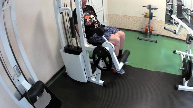 ЖИМ НОГ  СИДЯ   10   ИЮНЯ