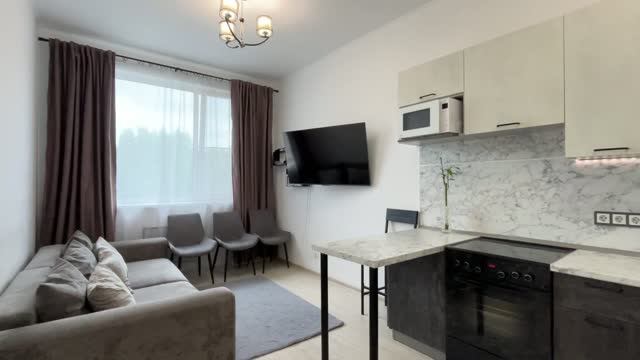 Продаётся квартира в г.Екатеринбург, ул. Базовый переулок, 48