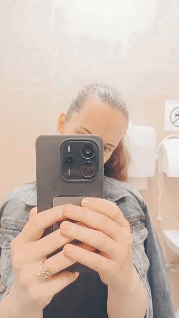 Когда нашла большое зеркало и неважно где 😆