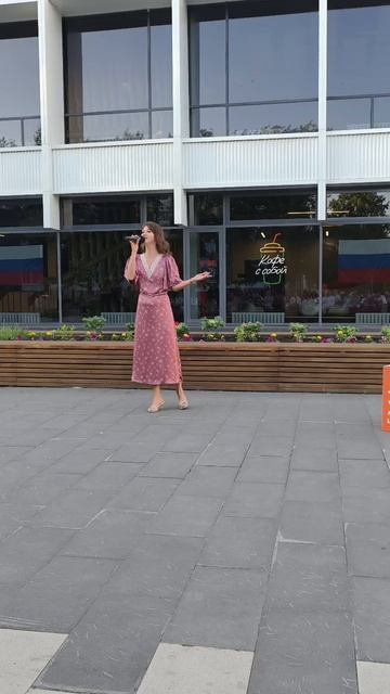 Очень трогательное выступление .