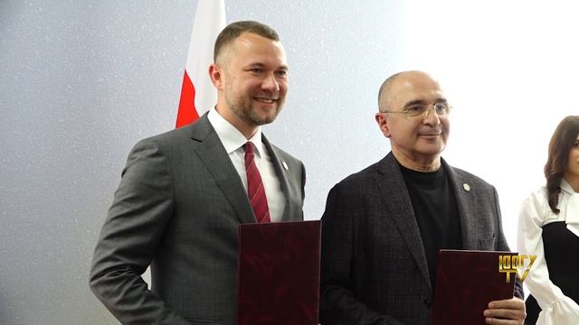 Ректор ЮОГУ В. Тедеев и директор «Росдетцентр»-а А. Кудряшов подписали соглашение о сотрудничестве