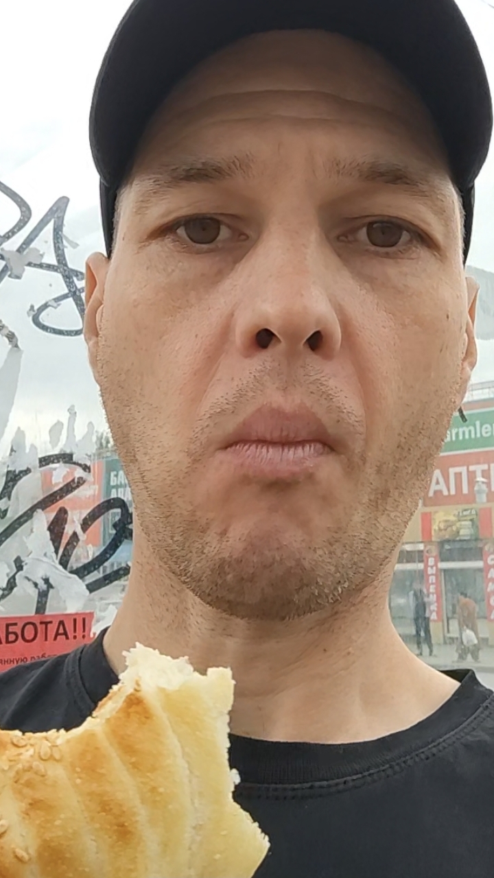 Мукбанг: лепёшка за 50 рублей