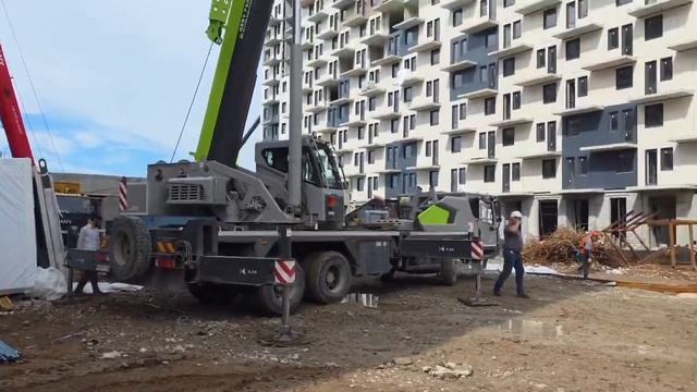Разгрузка пневмонагнетателя ПМикс5 в Мариуполе на объекте. Видео от клиента.