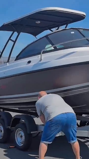 Катер BOSSFORR 580 OPEN + Лодочный мотор #SUZUKI #DF60
Отправляется в город #Балаково
#boatinglife