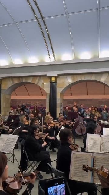 Концерт на станции метро 