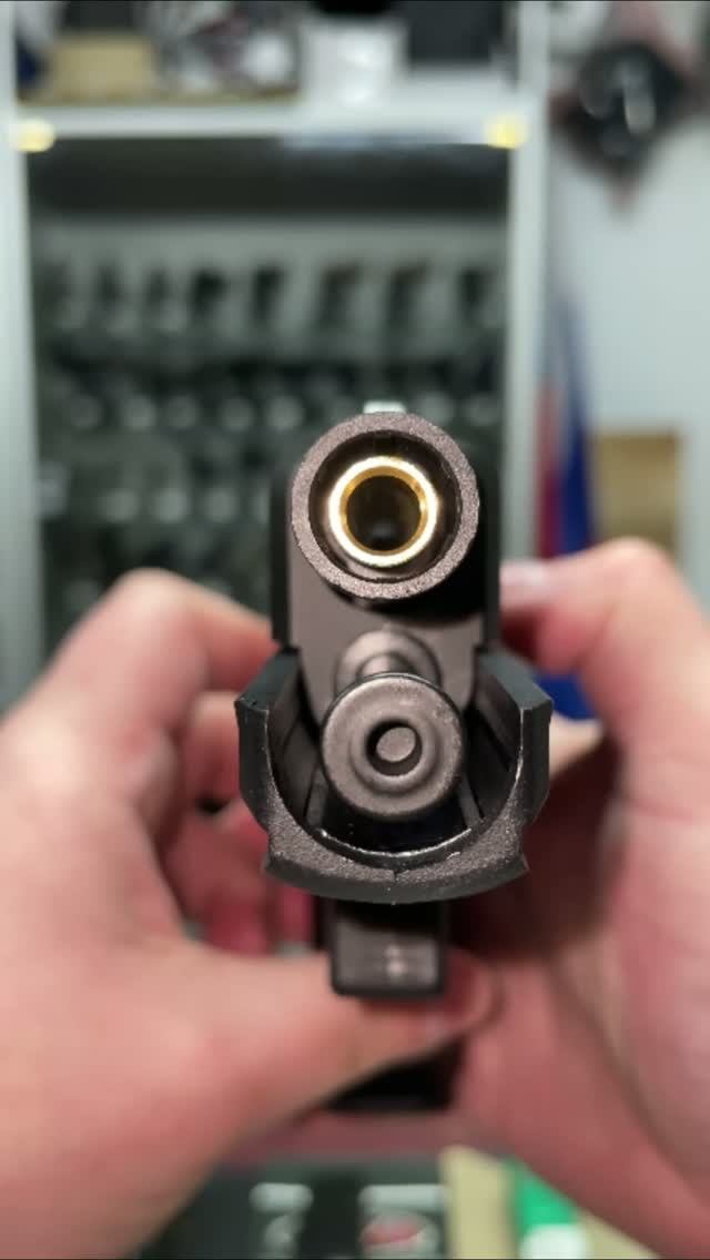 Страйкбольный пистолет WE Glock-19 Gen.5 сменные накладки