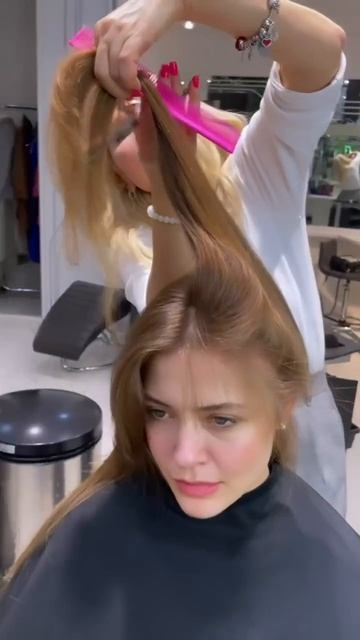 Process Of My Haircut ✂️
Авторский каскад в тюнинге с сохранением длины и каскадной челкой .