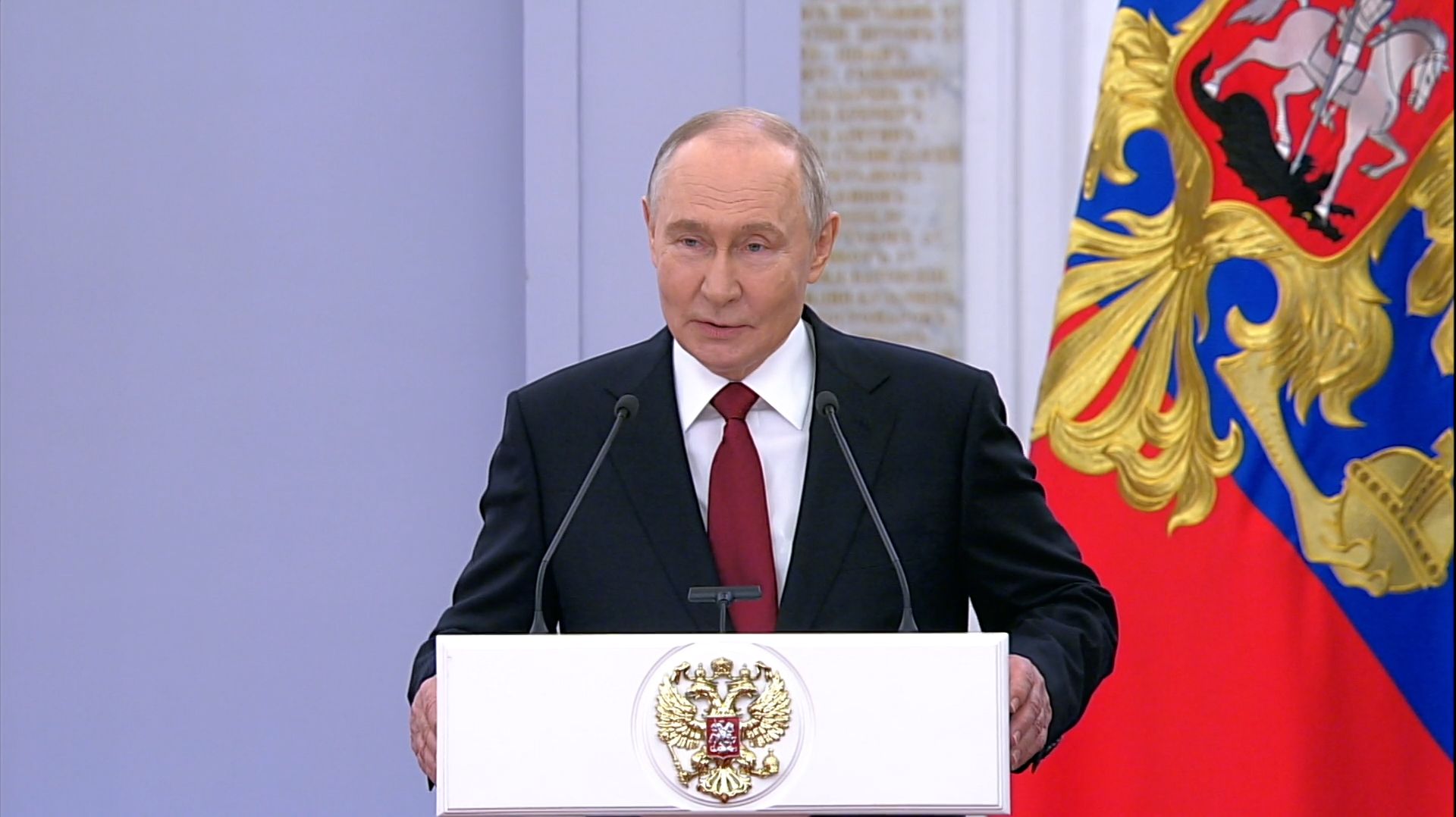 «Всевышний всегда с нашей страной»: Путин выступил с сильным обращением в День России