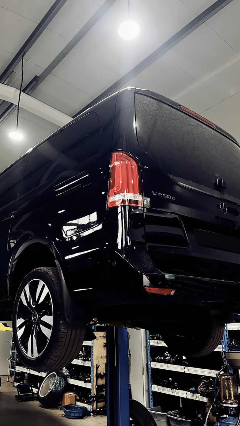 Mercedes V-class