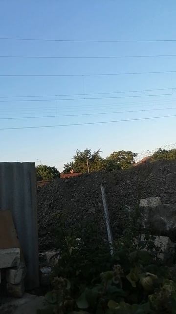 Живу в Дербенте рядом железная дорога