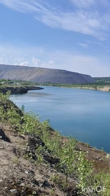 Озеро - бывший слюдяной карьер. Мурманская область. 07-06-2026