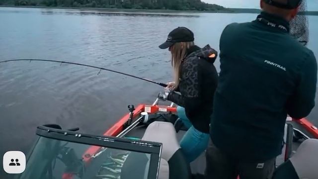 Женский сигнализатор поклевки