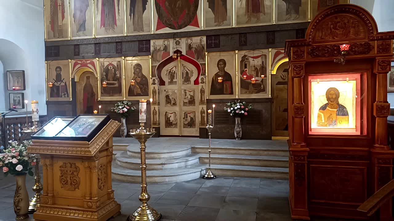 Неделя 2-я по Пятидесятнице, всех святых, в земле Русской просиявших. Прямая трансляция.