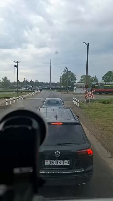 (шуточный ролик) типичный быстрый поезд.