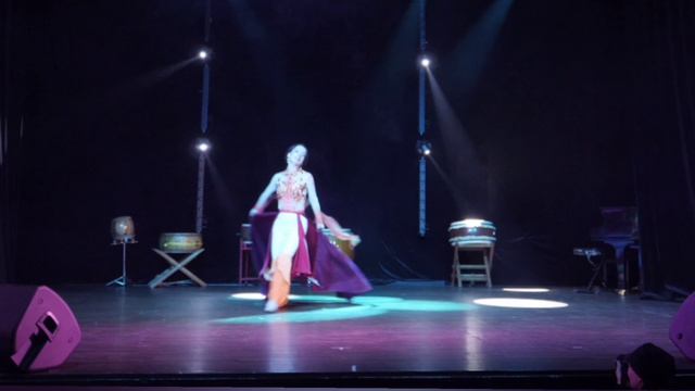 Карп Кои. Китайский танец