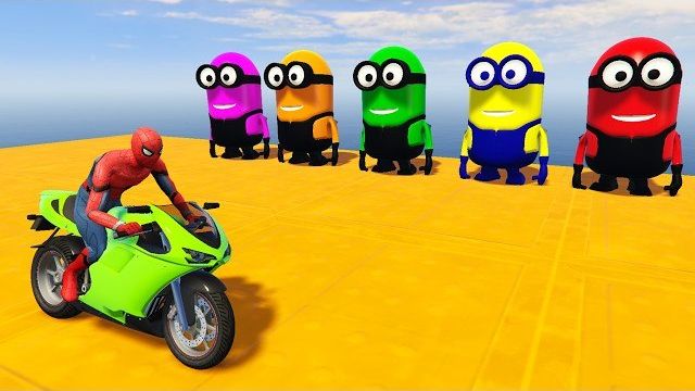 Человек-паук против миньонов на мотоцикле в GTA V — весёлая игра