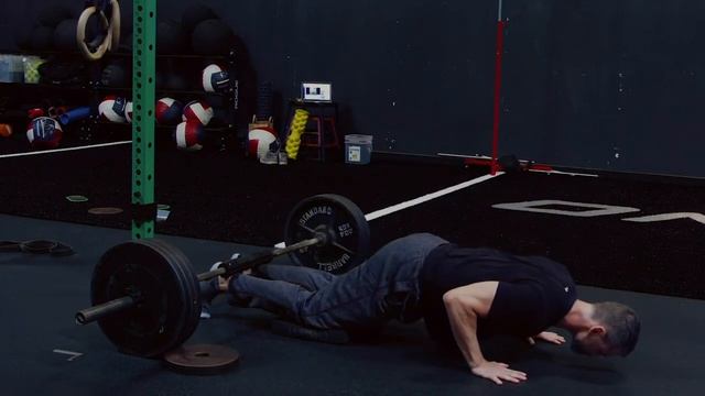 Nordic Hamstring Curl-Short Нордик скручивания с грифом и блинами
