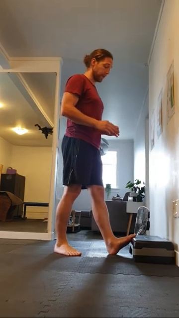 One Of The Most Effective Gastrocnemius And Calf Stretches Растяжка голени