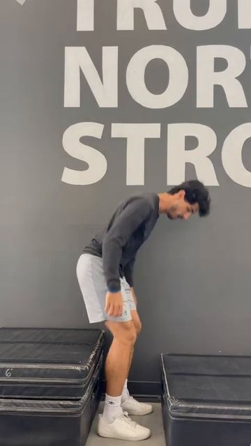 Non-SMJ Seated Single-Leg Box Jump Прыжок на бокс с 2 ног из положения сидя без контрдвижения