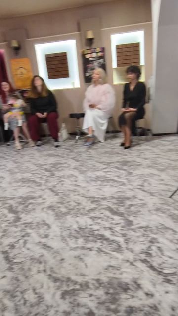 Мы ждём перемен.