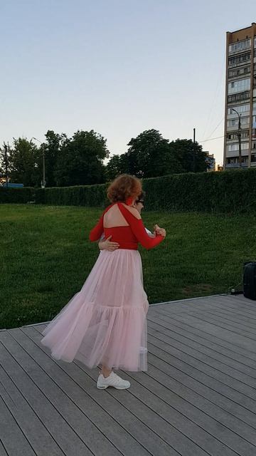 20260614 Приходите бесплатные уроки латино американские танцы сальса бачата Детский парк город Орёл