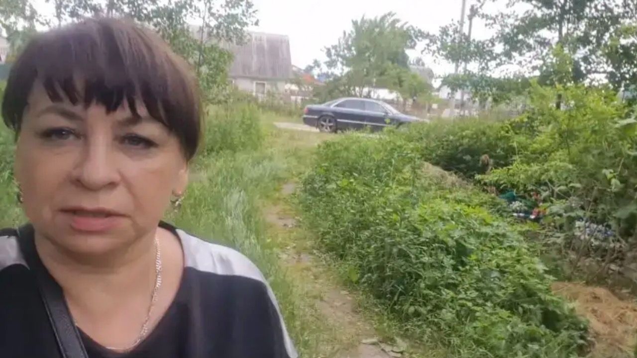 Уехала по делам. Наконец то я это сделала. Заготовки приправ на зиму. Проводила мужа.