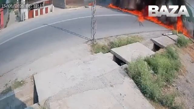 При крушении тренировочного самолета ВВС в Пакистане погибли два летчика.

Самолет упал на дома