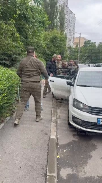 🔴Утащили кабанчика хнать москалей.🔴