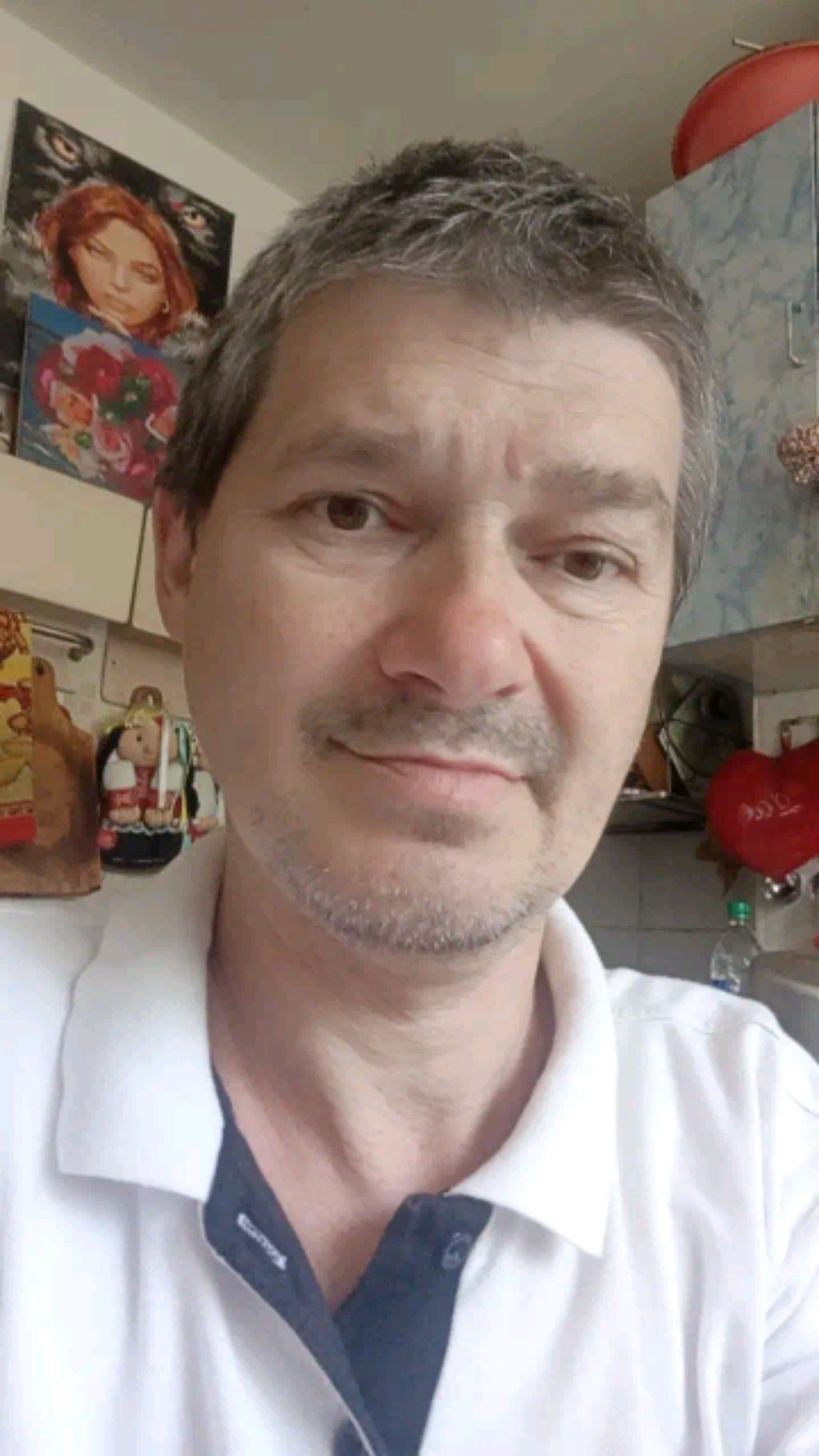 Оладьи  готовлю да и пополтать