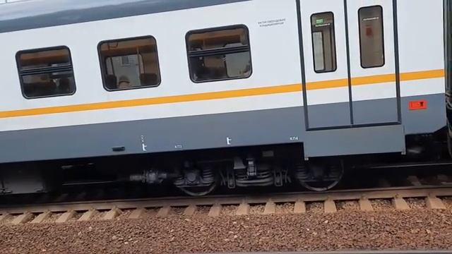 Электропоезд ЭП2Д-0130 сообщением Москва-Курская-Серпухов