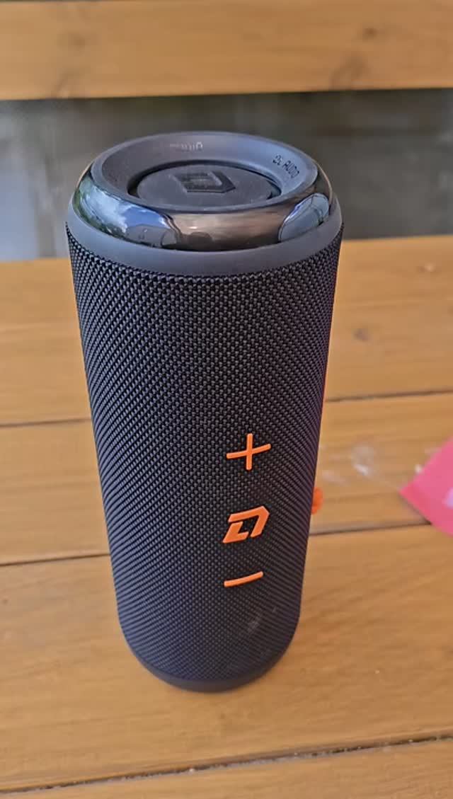 Колонка беспроводная Barracuda Portable Speaker