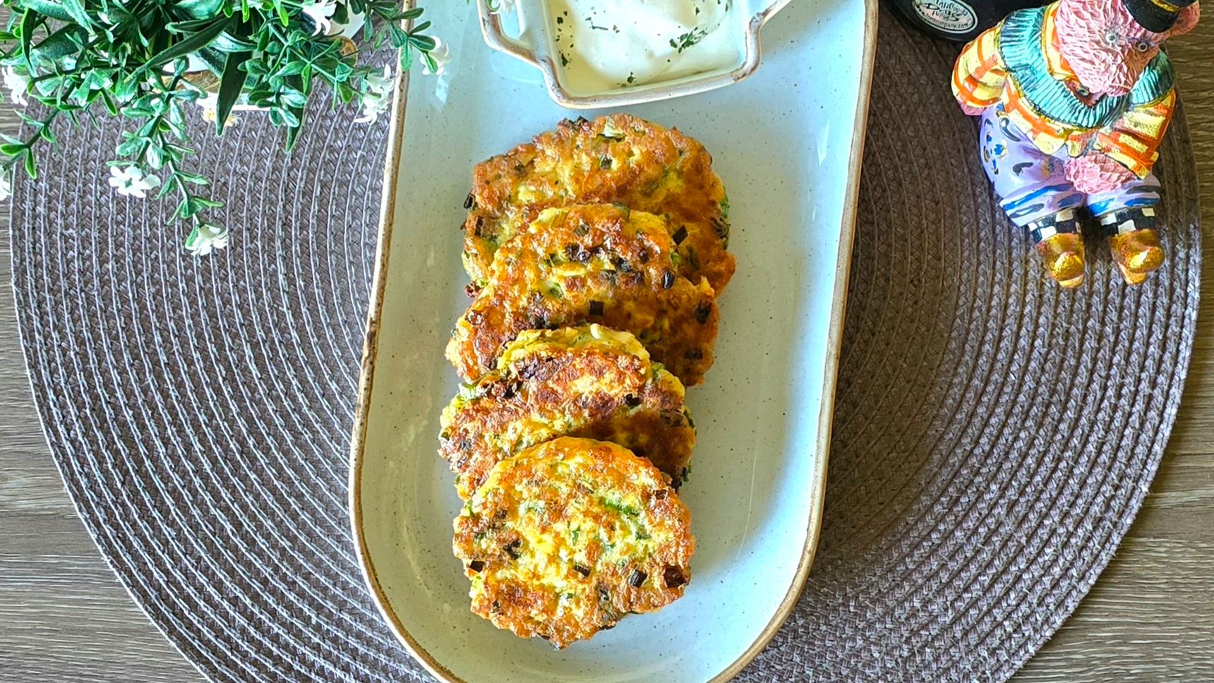 Пирожки ленивые с яйцом и луком