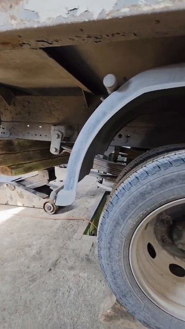 Как поменять рессоры на Ивеко Дейли? #ивеко #дэйли #Daily #iveco #рессоры