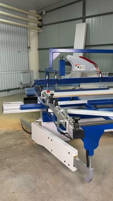 DELTAMACHINERY DM-3200 AUTO: Обзор форматно-раскроечного станка с ЧПУ и автоподачей