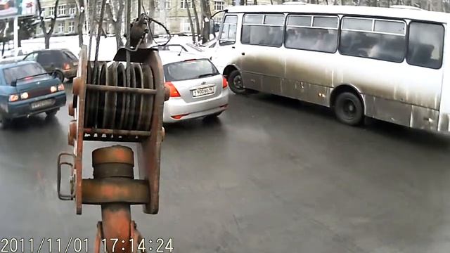 Автомобильный видеорегистратор F900LHD