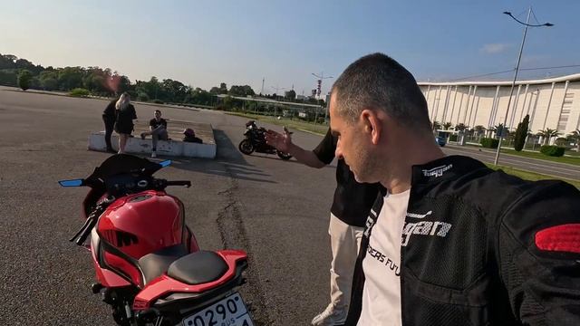 КАТНУЛ НА МОЩНОМ CUSTOM BIKE ОТ RS DESIGN !
