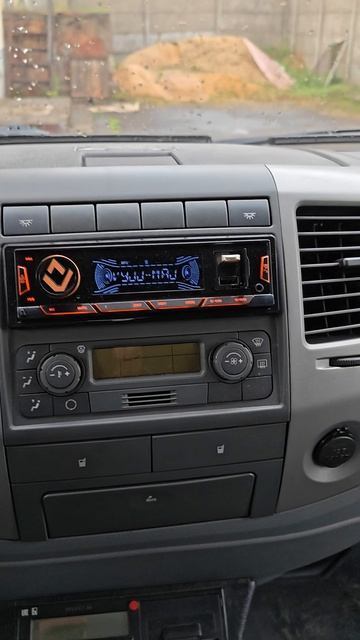 Установил магнитолу Barracuda HALF-DSP Head Unit от DL AUDIO на микроавтобус ГАЗ-22171 