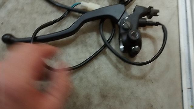 Рычаги (ручки)  сцепления от китайского мотоцикла в чем отличие?