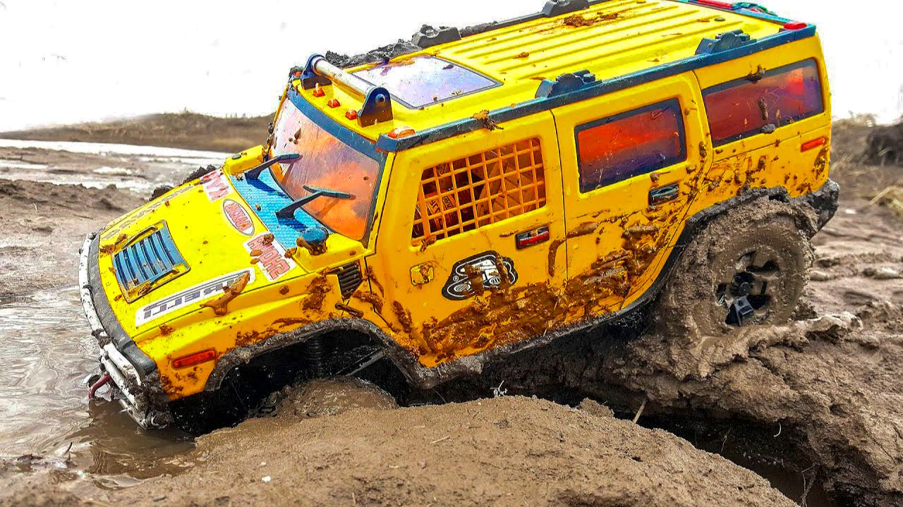 Легендарный Hummer H2 против Глубокой Грязи! 🔥 Лучшие моменты RC Cars Брызги Воды