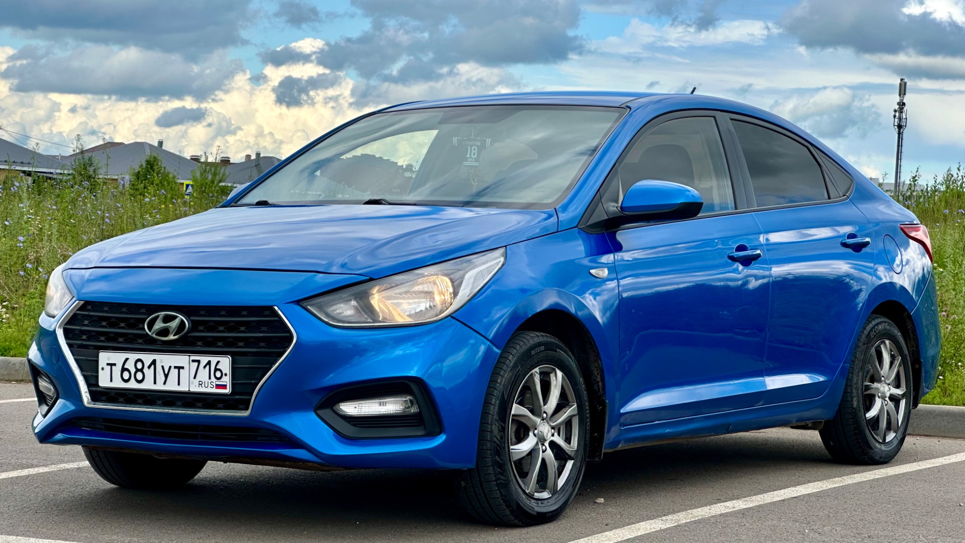 HYUNDAI SOLARIS 2017 1.4МТ