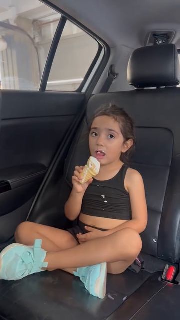 Удовольствие от которого сложно отказаться, даже если нет сил. 🍦 

 #мороженное  #удовольствие