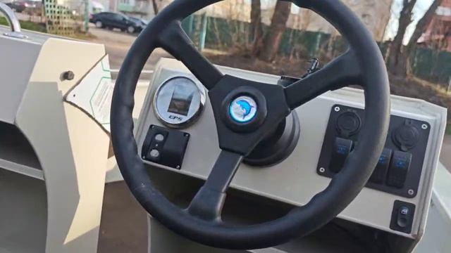 обзор на Striker X42
