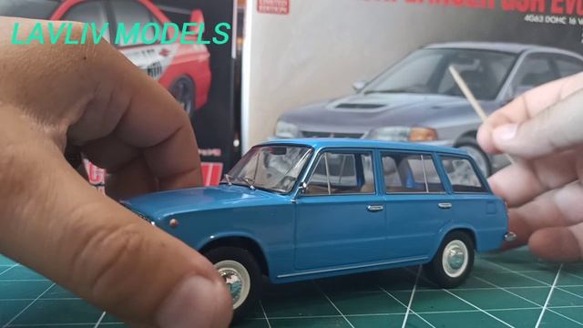Масштабная модель ВАЗ-2102 (Lada-2102).Whitebox.1-24