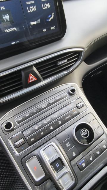 Hyundai Santa Fe 2023