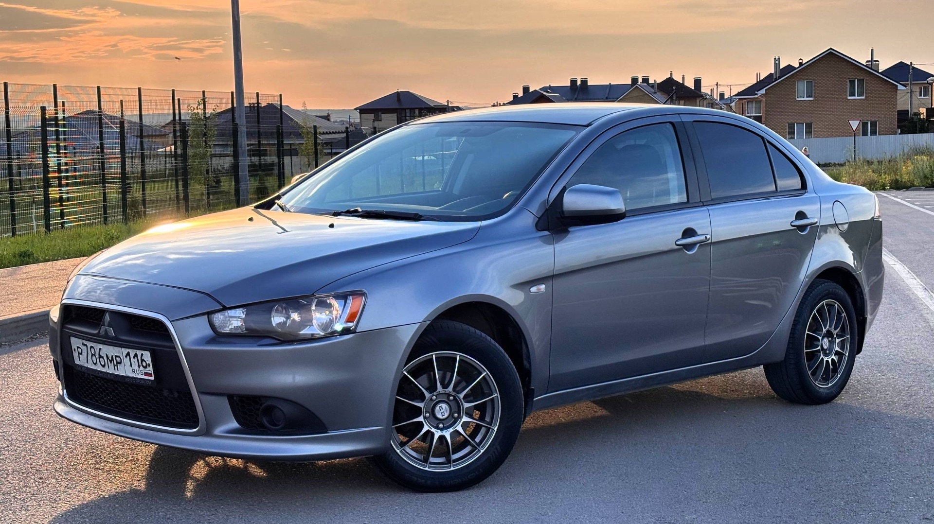 MITSUBISHI LANCER X 2012 1.6AT